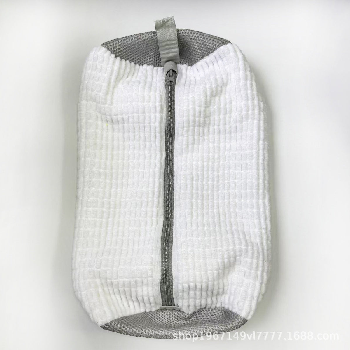 Reusable Shoe Laundry Cleaning Bag - Zippered Wash Bag for Washing Machines, Perfect Sneaker & Tennis Shoe Cleaner Kit for Dirt-Free Shine